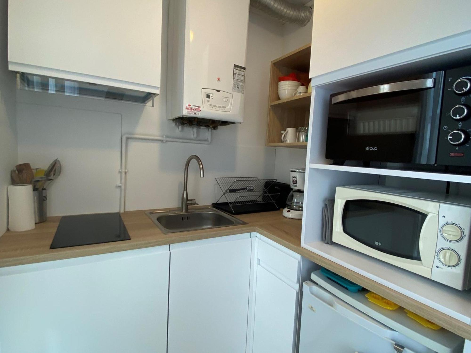Appartement Climatise Avec Balcon, Parking Prive, Wifi - Proche Thermes Et Etang - Fr-1-503-23 Баларук-ле-Бен Экстерьер фото
